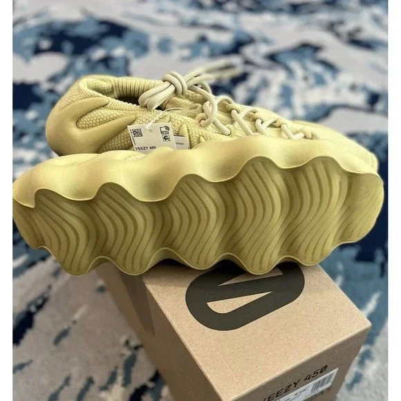 NEW Adidas Yeezy Foam 450 Runner “Sulfur” GV6775 Size 11 Mens US